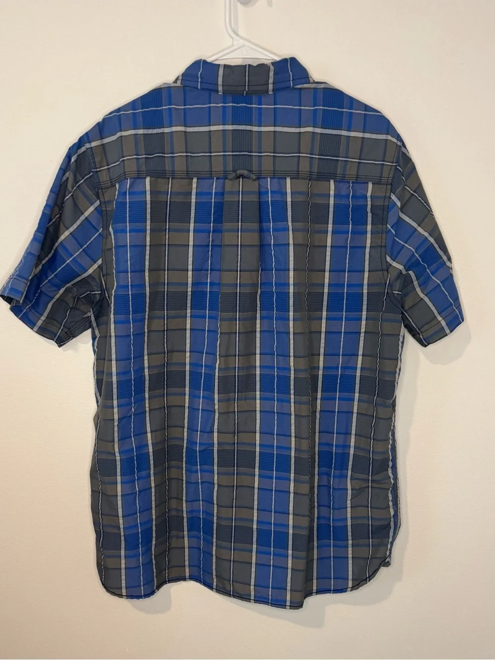 The North Face Men’s XL Plaid Short Sleeve Button-Up Hiking Shirt Blue Gray